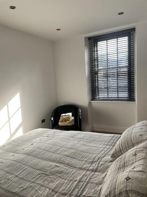 Apartmán Abergavenny Center 2-Bed Flat Exteriér fotografie