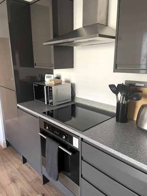 Apartmán Abergavenny Center 2-Bed Flat Exteriér fotografie